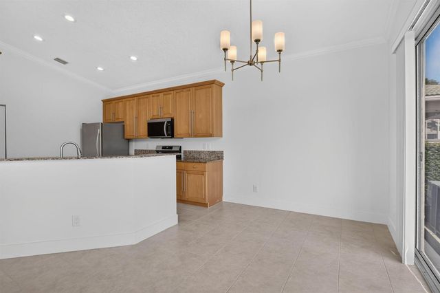 19303 SW 60th Court, Pembroke Pines, FL 33332