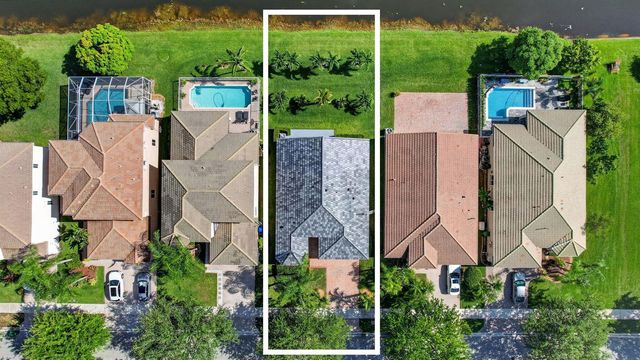 19303 SW 60th Court, Pembroke Pines, FL 33332