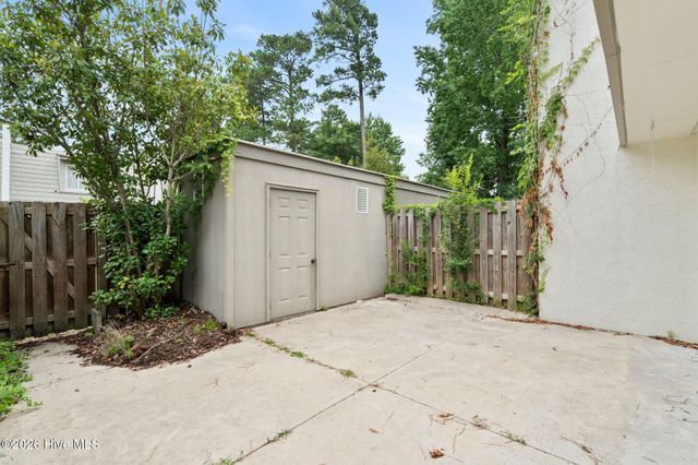 210 Cobblestone Drive, Wilmington, NC 28405