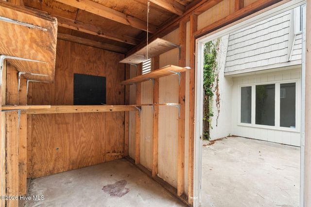 210 Cobblestone Drive, Wilmington, NC 28405