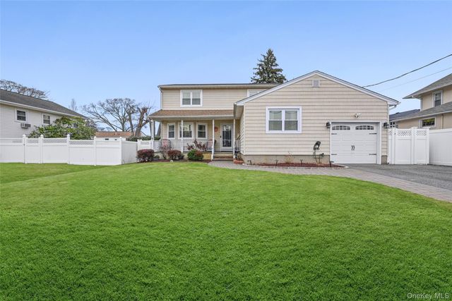 3993 Fulton Avenue, Seaford, NY 11783