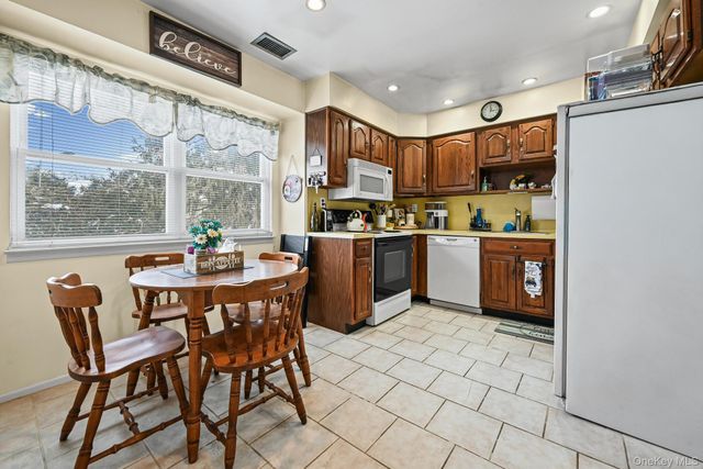 3993 Fulton Avenue, Seaford, NY 11783