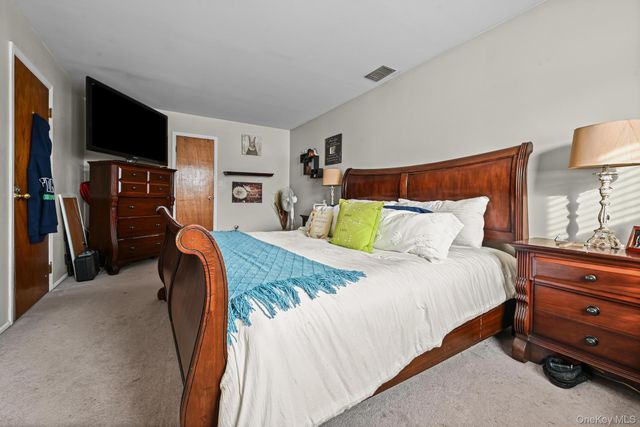 3993 Fulton Avenue, Seaford, NY 11783