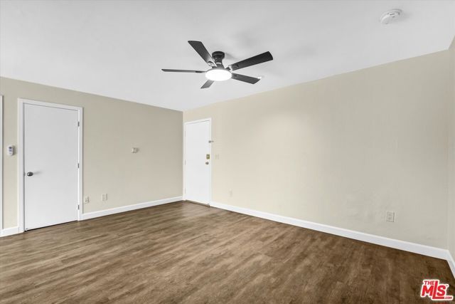 18530 Hatteras Street 226, Los Angeles, CA 91356