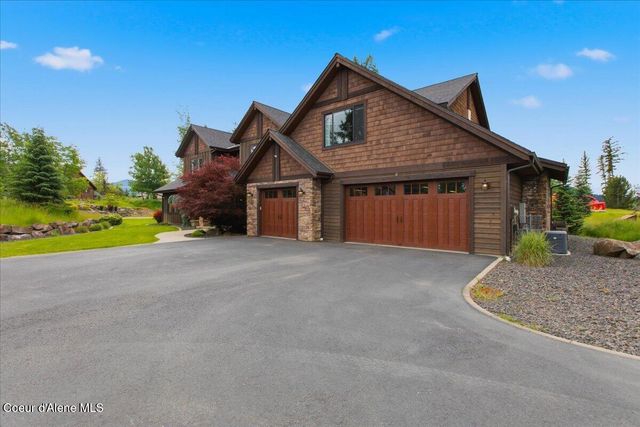 11231 N MCCALL FALLS DR, Hayden, ID 83835