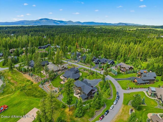 11231 N MCCALL FALLS DR, Hayden, ID 83835