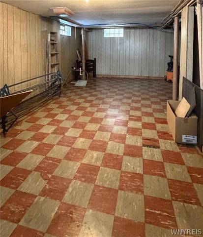 1915 Hyde Park Boulevard, Niagara Falls, NY 14305