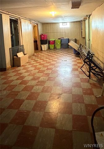 1915 Hyde Park Boulevard, Niagara Falls, NY 14305
