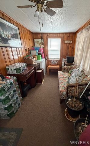 1915 Hyde Park Boulevard, Niagara Falls, NY 14305