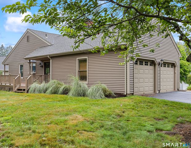 2 Saxon Woods Court, Cheshire, CT 06410