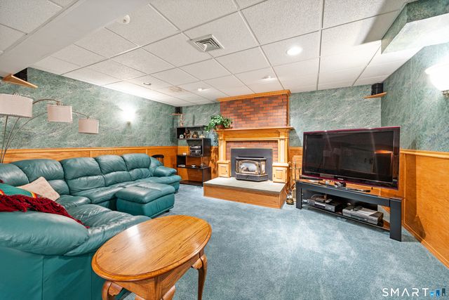 2 Saxon Woods Court, Cheshire, CT 06410