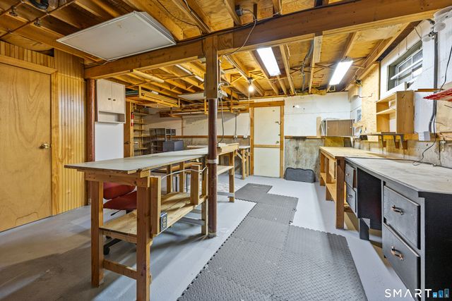 2 Saxon Woods Court, Cheshire, CT 06410