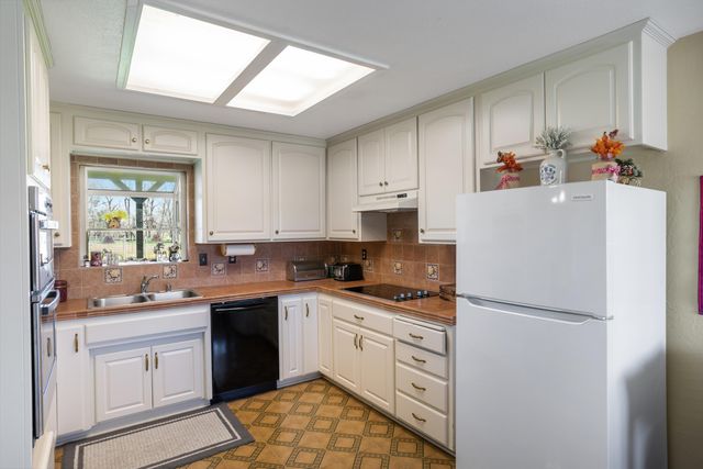 8837 Placitas Lane, Millville, CA 96062