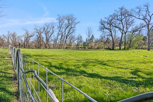 8837 Placitas Lane, Millville, CA 96062