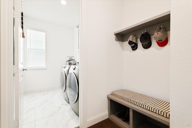 302 Dove Falls Drive, Argyle, TX 76226