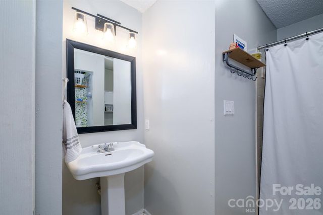2508 Cranbrook Lane Unit 5, Charlotte, NC 28207