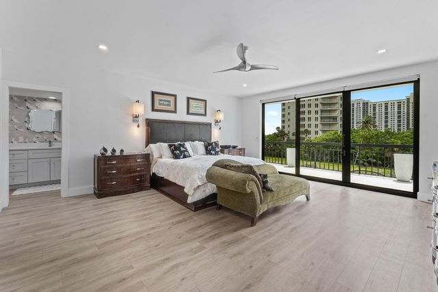 3966 N Ocean Drive 8, Riviera Beach, FL 33404