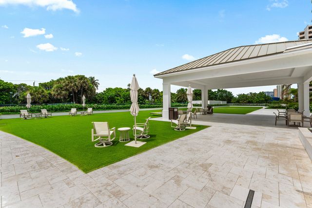 3966 N Ocean Drive 8, Riviera Beach, FL 33404