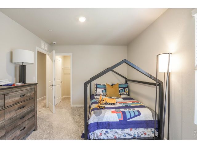 2416 HEYWORTH Ln NW, Fort Collins, CO 80524
