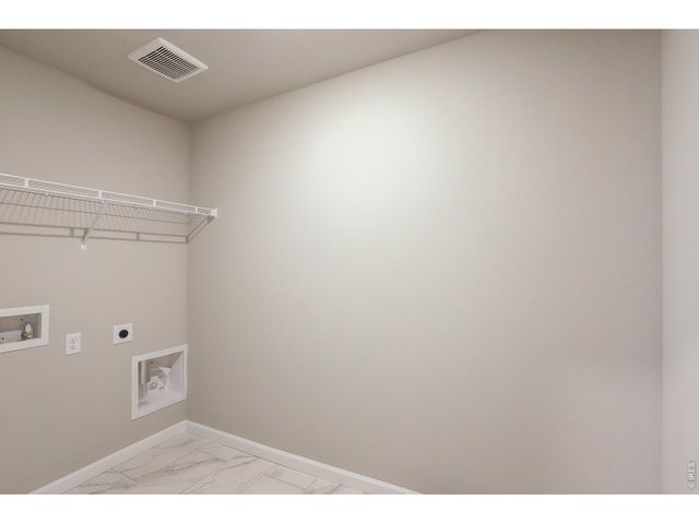 2416 HEYWORTH Ln NW, Fort Collins, CO 80524