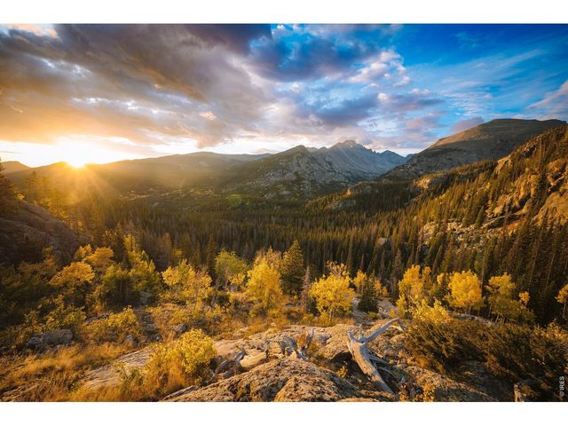 2416 HEYWORTH Ln NW, Fort Collins, CO 80524