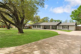 227 Ivy Street, Navasota, TX 77868