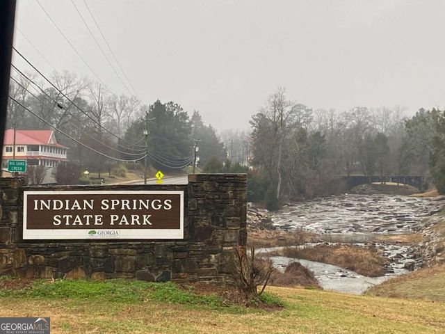 160 Rivers Edge Drive, Forsyth, GA 31029