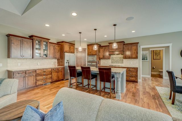 858 Fox Road, Lino Lakes, MN 55014