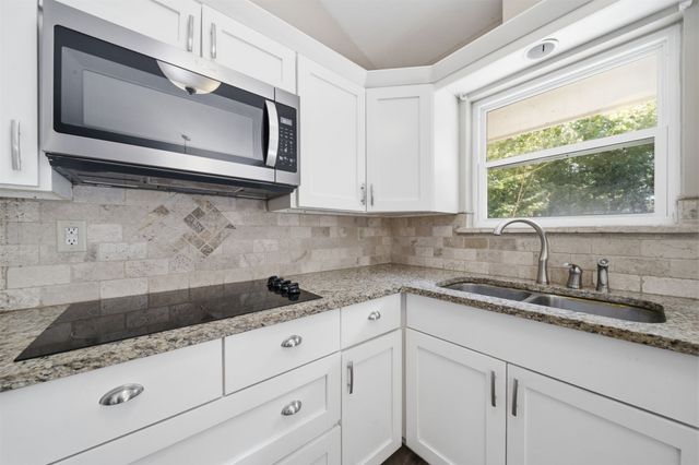 6635 S 222nd East Avenue, Broken Arrow, OK 74014