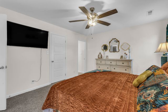 415 Hillside Dr, Clarksville, TN 37040