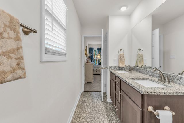 415 Hillside Dr, Clarksville, TN 37040