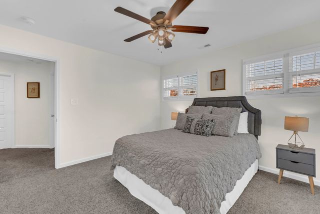 415 Hillside Dr, Clarksville, TN 37040