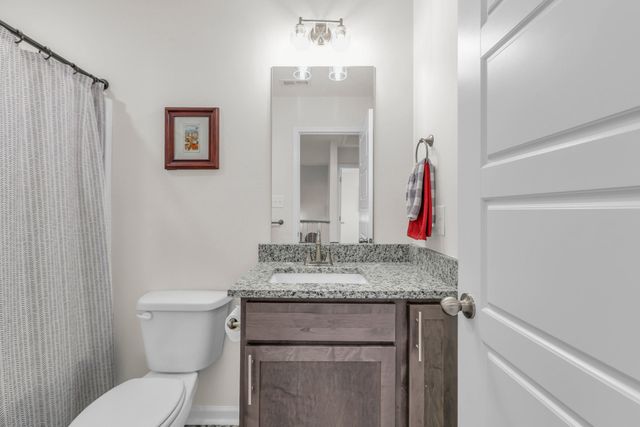 415 Hillside Dr, Clarksville, TN 37040