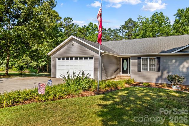 104 Parkers Grove Lane, Statesville, NC 28677
