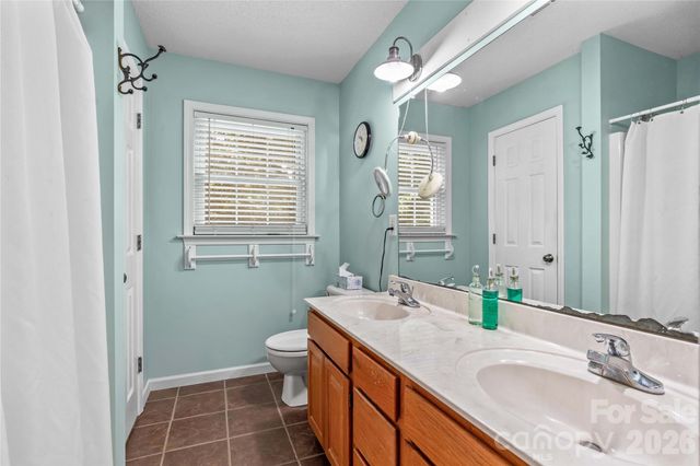 104 Parkers Grove Lane, Statesville, NC 28677