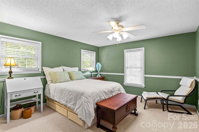 104 Parkers Grove Lane, Statesville, NC 28677