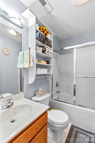104 Parkers Grove Lane, Statesville, NC 28677