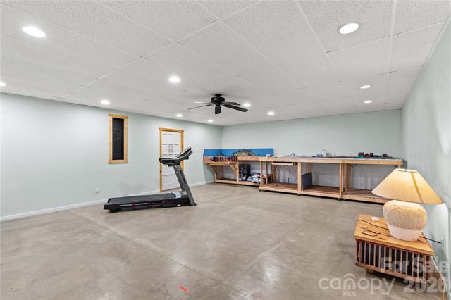 104 Parkers Grove Lane, Statesville, NC 28677