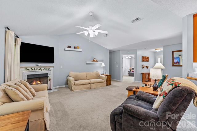 104 Parkers Grove Lane, Statesville, NC 28677