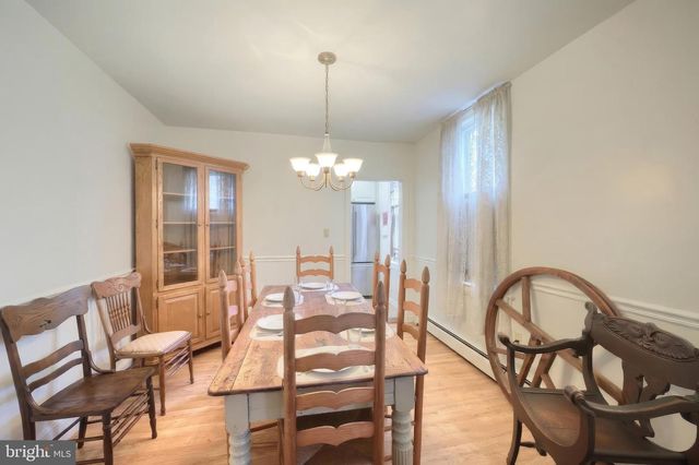 157 W MAIN ST, Windsor, PA 17366