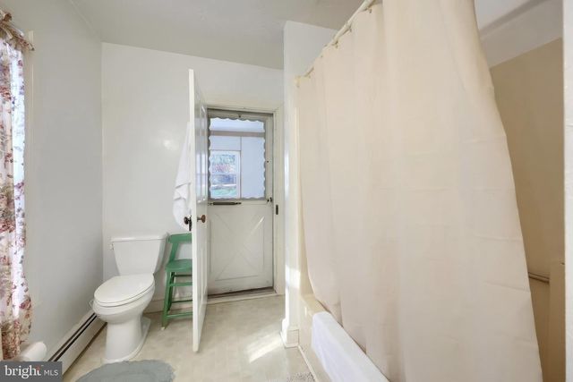 157 W MAIN ST, Windsor, PA 17366
