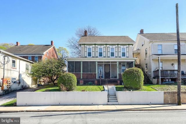 157 W MAIN ST, Windsor, PA 17366