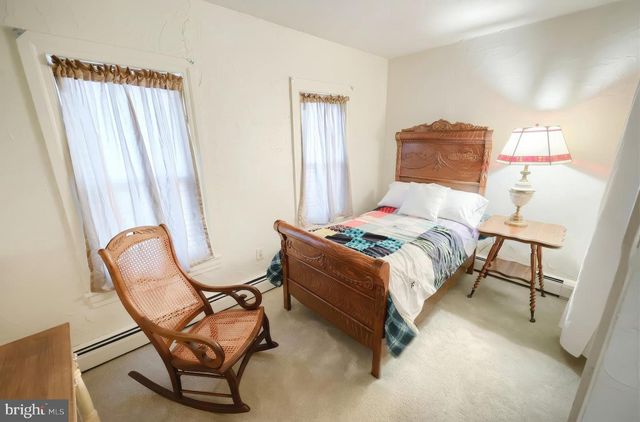 157 W MAIN ST, Windsor, PA 17366