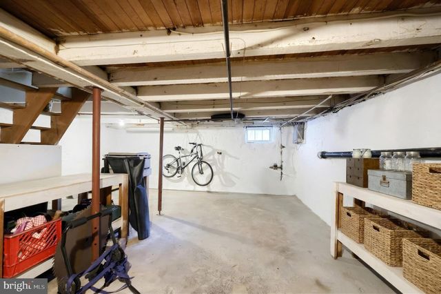 157 W MAIN ST, Windsor, PA 17366
