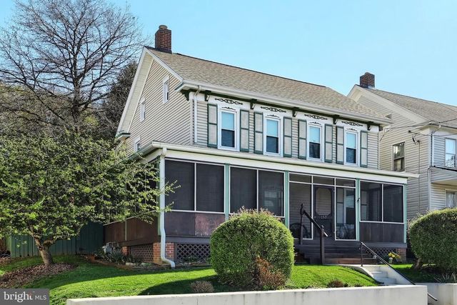157 W MAIN ST, Windsor, PA 17366