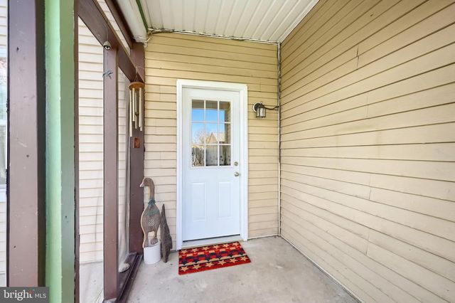 157 W MAIN ST, Windsor, PA 17366