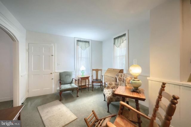 157 W MAIN ST, Windsor, PA 17366