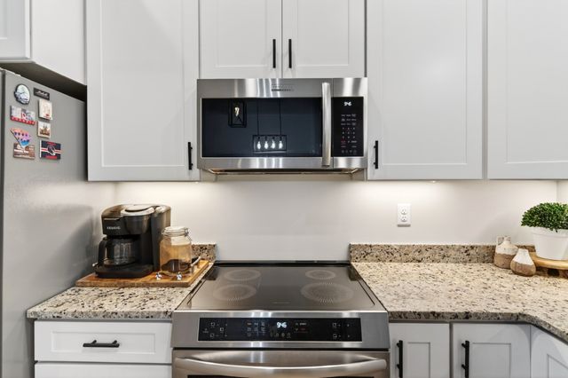 1222 Breeden Rd, Charlotte, TN 37036