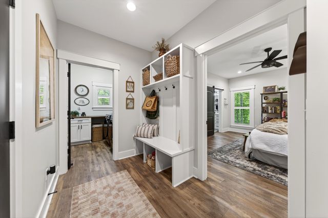 1222 Breeden Rd, Charlotte, TN 37036