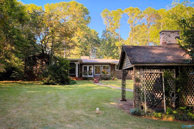 1615 Woodland Street, Decatur, AL 35601